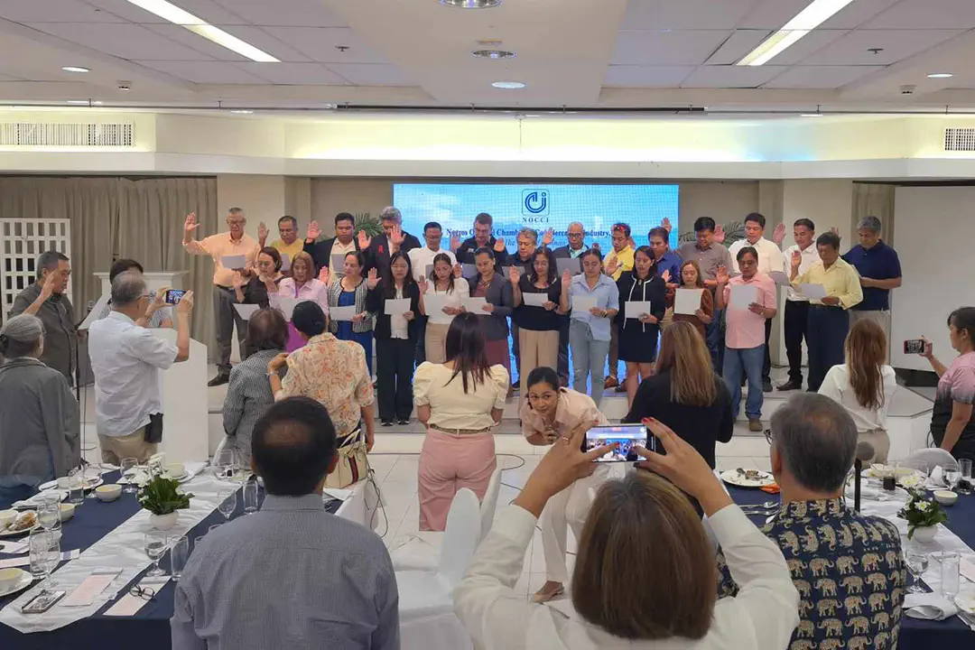 The 33 new NOCCI members took their Oath of Membership administered by NOCCI President Edward Du